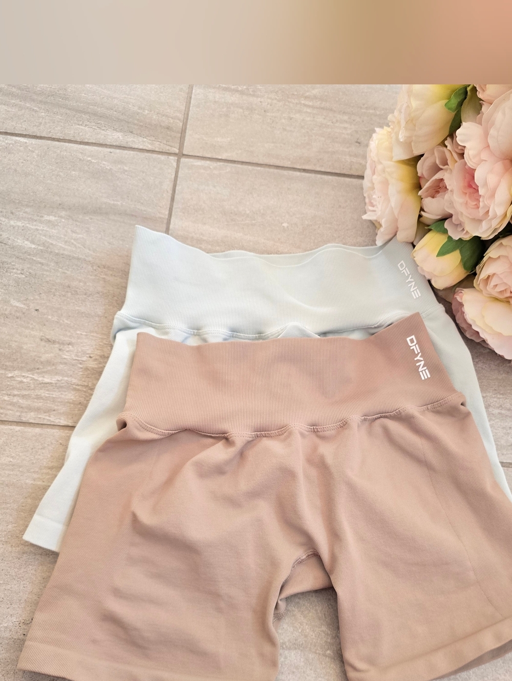 Bundle Nwt Dfyne HANNAH PEARSON BUNDLE 2 SHORTS SIZE MEDIUM Tan And Aloe - Picture 2 of 12